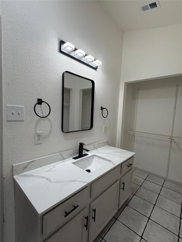 13003 Widge DR, Austin, TX 78727