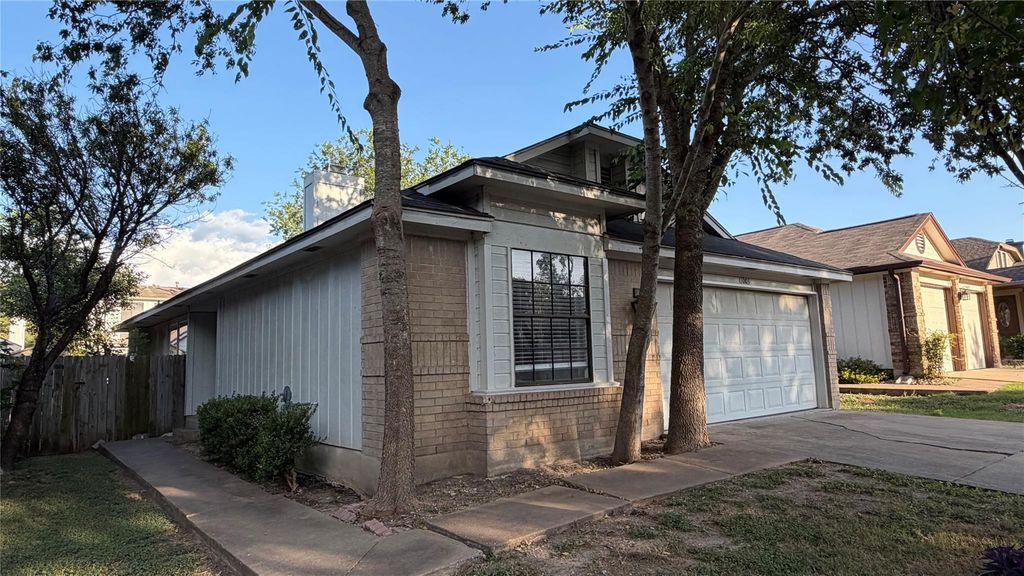13003 Widge DR, Austin, TX 78727