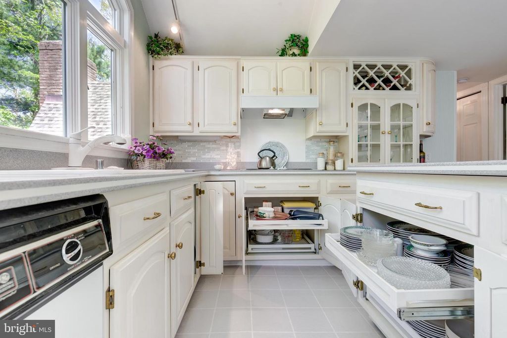 Image 11 of property listing at 4734 WATER TANK RD, Manchester, MD 21102