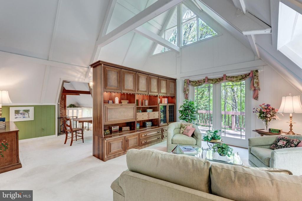 Image 4 of property listing at 4734 WATER TANK RD, Manchester, MD 21102