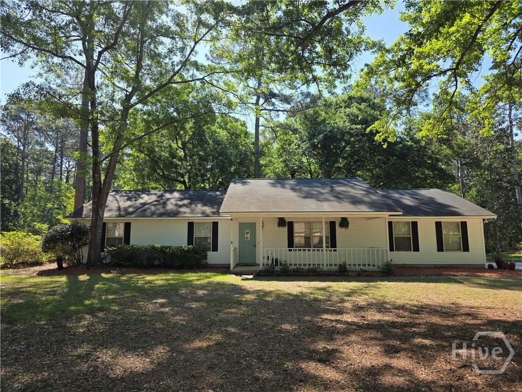 Image 1 of property listing at 622 Plantation Drive, Rincon, GA 31326