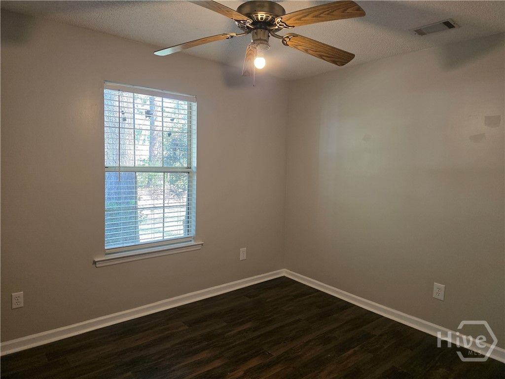 Image 15 of property listing at 622 Plantation Drive, Rincon, GA 31326