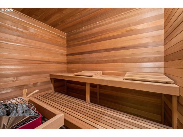 9723 Nw HENRY Ct, Portland, OR 97229