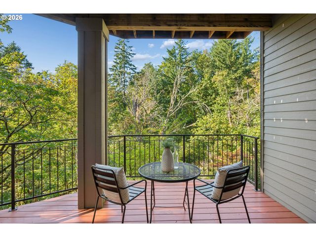 9723 Nw HENRY Ct, Portland, OR 97229