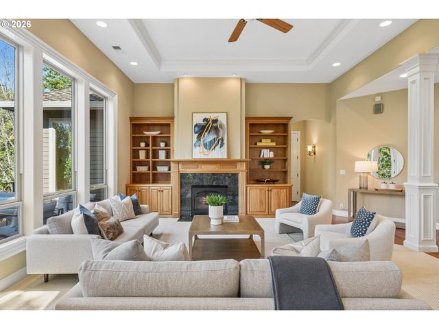 9723 Nw HENRY Ct, Portland, OR 97229