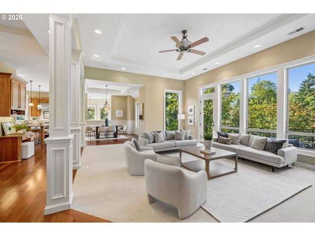 9723 Nw HENRY Ct, Portland, OR 97229