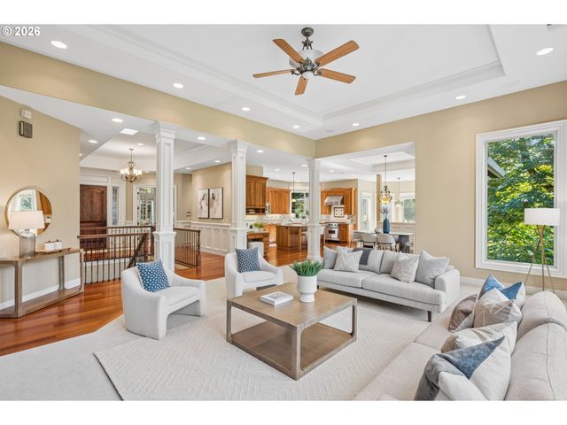 9723 Nw HENRY Ct, Portland, OR 97229