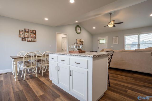 28 Road 9106, Rainsville, AL 35986