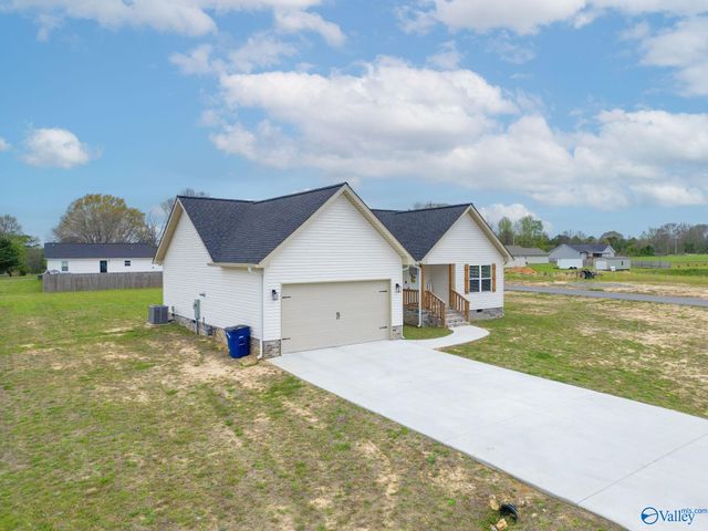 28 Road 9106, Rainsville, AL 35986