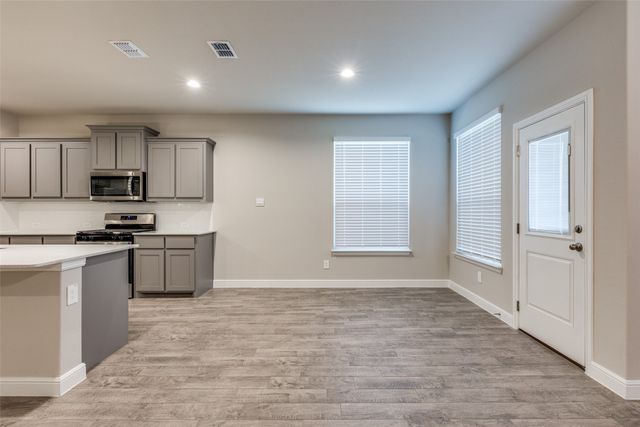 1101 Southwark Drive, Fort Worth, TX 76247