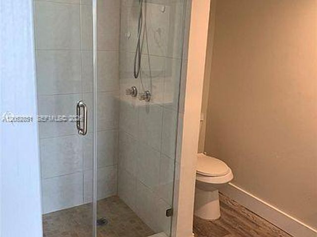 10000 NW 80th Ct 2423, Hialeah Gardens, FL 33016