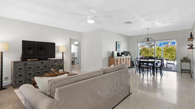 2119 NE 56th Place, Fort Lauderdale, FL 33308