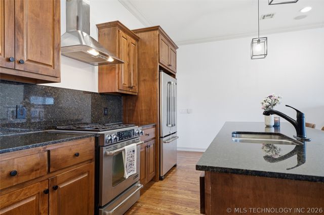 1341 E 41st Place, Tulsa, OK 74105