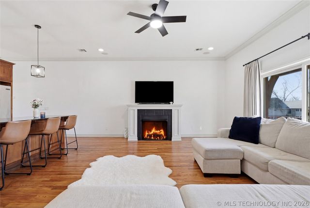 1341 E 41st Place, Tulsa, OK 74105