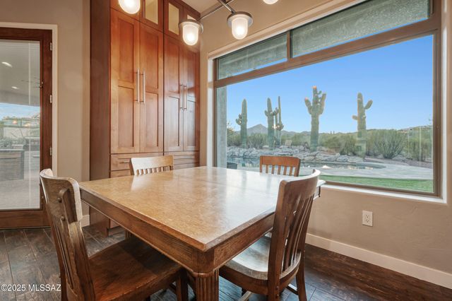 5720 W Setting Sun Place, Tucson, AZ 85743