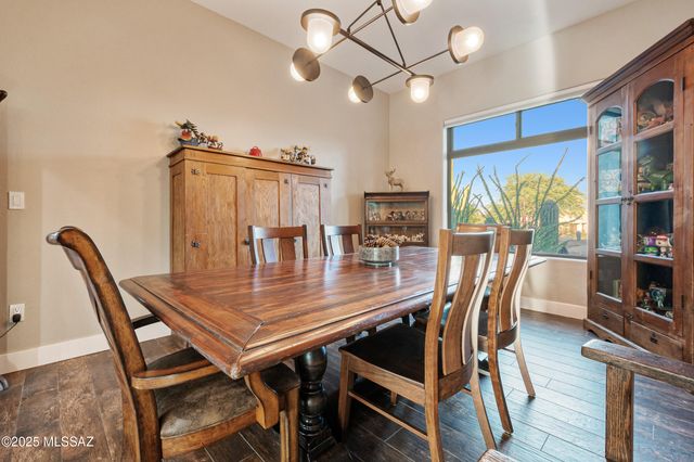 5720 W Setting Sun Place, Tucson, AZ 85743