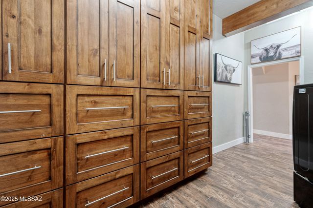 5720 W Setting Sun Place, Tucson, AZ 85743