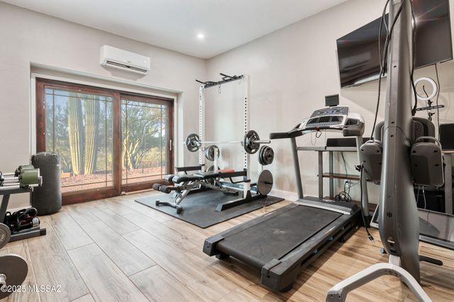 5720 W Setting Sun Place, Tucson, AZ 85743