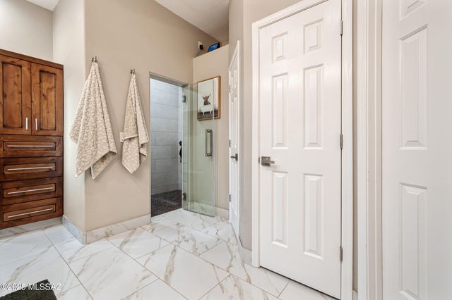 5720 W Setting Sun Place, Tucson, AZ 85743