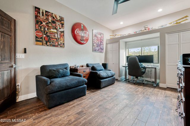 5720 W Setting Sun Place, Tucson, AZ 85743