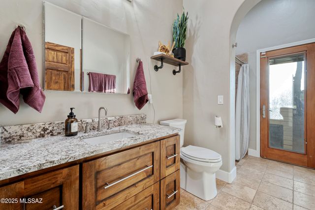 5720 W Setting Sun Place, Tucson, AZ 85743