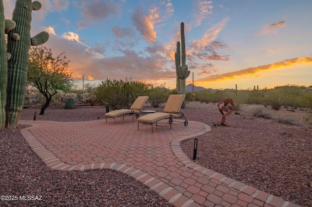 5720 W Setting Sun Place, Tucson, AZ 85743