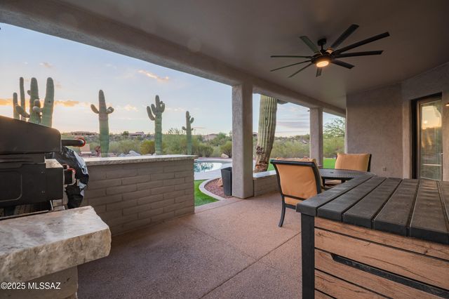 5720 W Setting Sun Place, Tucson, AZ 85743