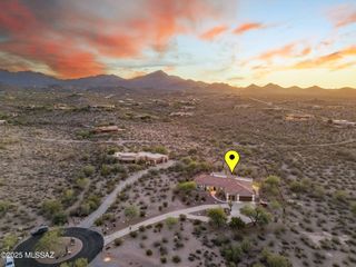 5720 W Setting Sun Place, Tucson, AZ 85743