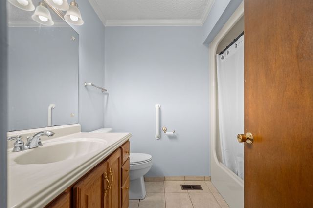 210 Lee Ave, Woodbury, TN 37190