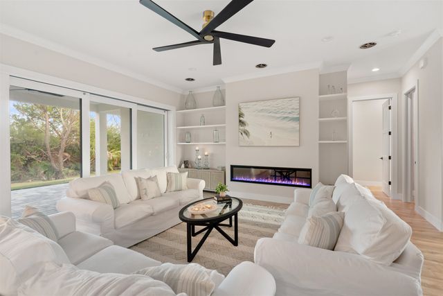 2549 Palm Ave, Flagler Beach, FL 32136