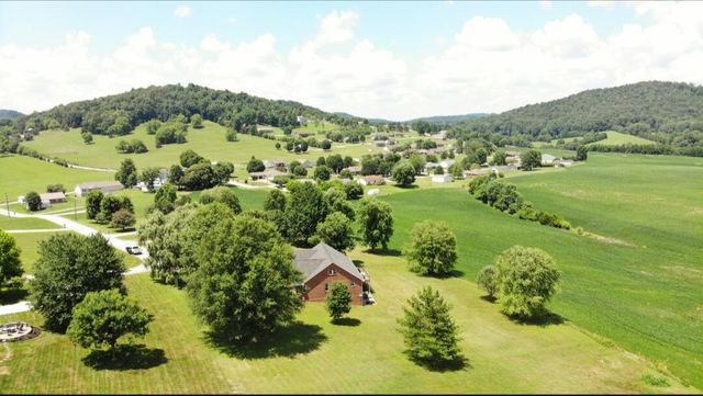 132 Lincoln Hills Drive, Somerset, KY 42501