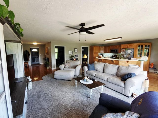 132 Lincoln Hills Drive, Somerset, KY 42501