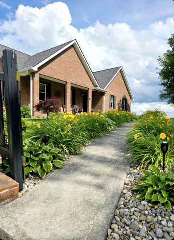 132 Lincoln Hills Drive, Somerset, KY 42501