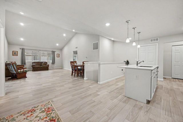 605 Bush Boulevard, Three Rivers, MI 49093