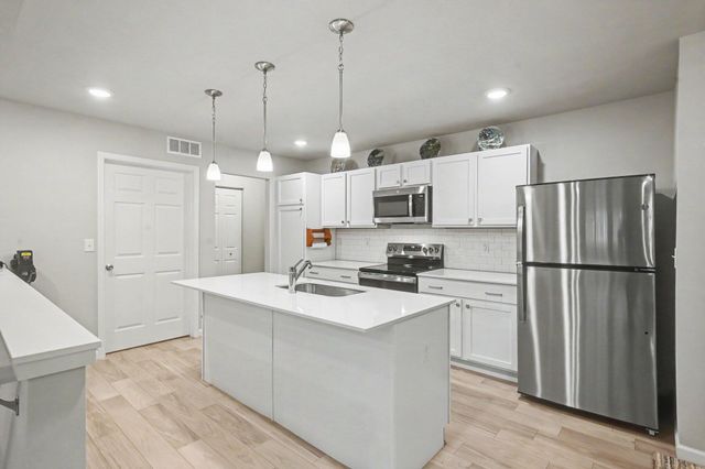 605 Bush Boulevard, Three Rivers, MI 49093