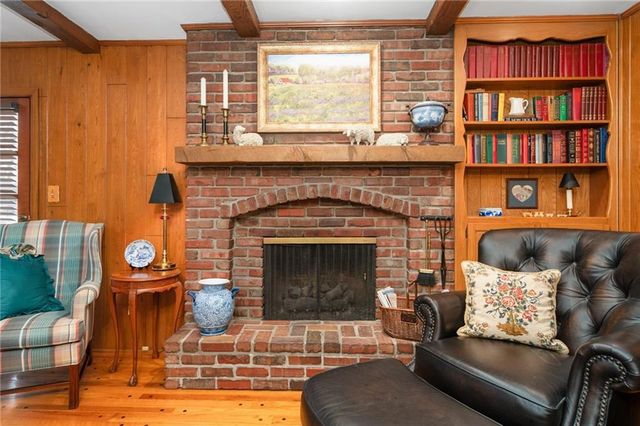 9312 Catalina Street, Prairie Village, KS 66207