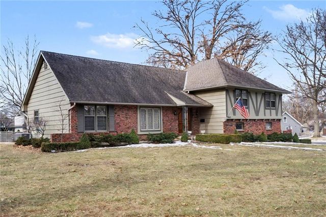 9312 Catalina Street, Prairie Village, KS 66207