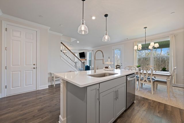 4056 Rosa Dr, Nolensville, TN 37135