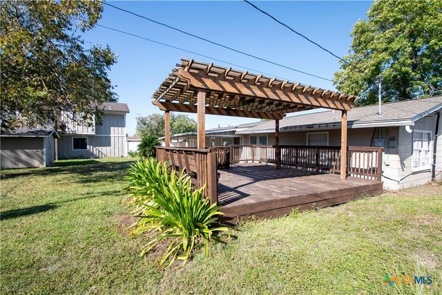 701 Gardenia Lane, Victoria, TX 77904