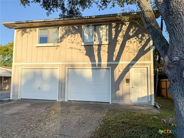 701 Gardenia Lane, Victoria, TX 77904