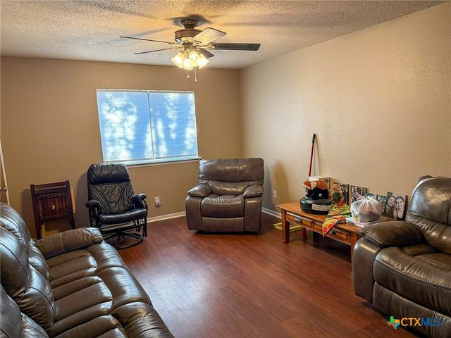 701 Gardenia Lane, Victoria, TX 77904