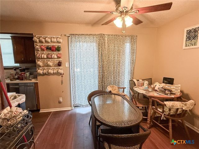 701 Gardenia Lane, Victoria, TX 77904