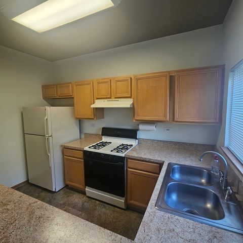 1105 Village Center Parkway 1, Aurora, IL 60506