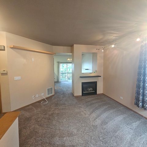 1105 Village Center Parkway 1, Aurora, IL 60506