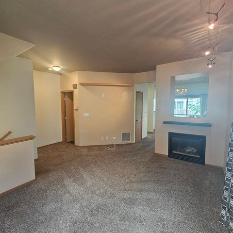 1105 Village Center Parkway 1, Aurora, IL 60506