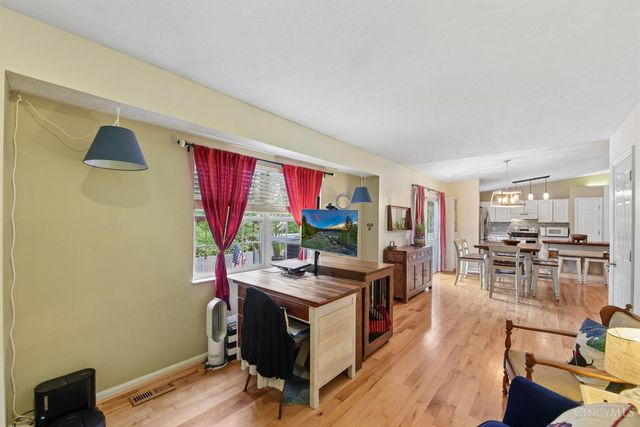 328 Nightwind Drive, Maineville, OH 45039
