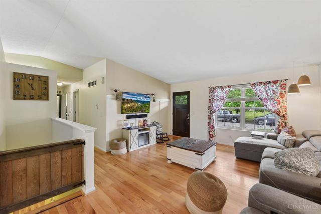 328 Nightwind Drive, Maineville, OH 45039