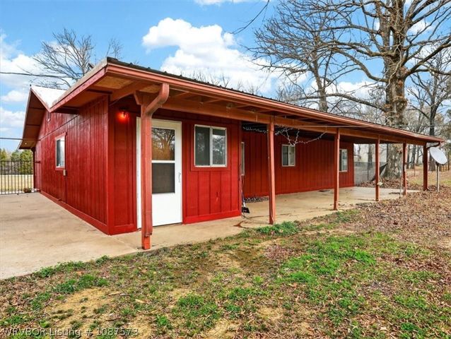 19345 State Highway 83, Howe, OK 74940