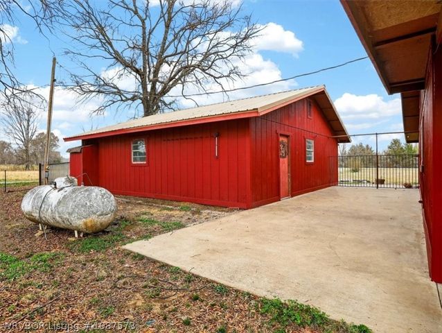 19345 State Highway 83, Howe, OK 74940