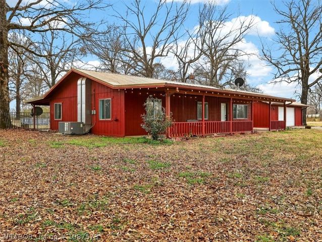 19345 State Highway 83, Howe, OK 74940